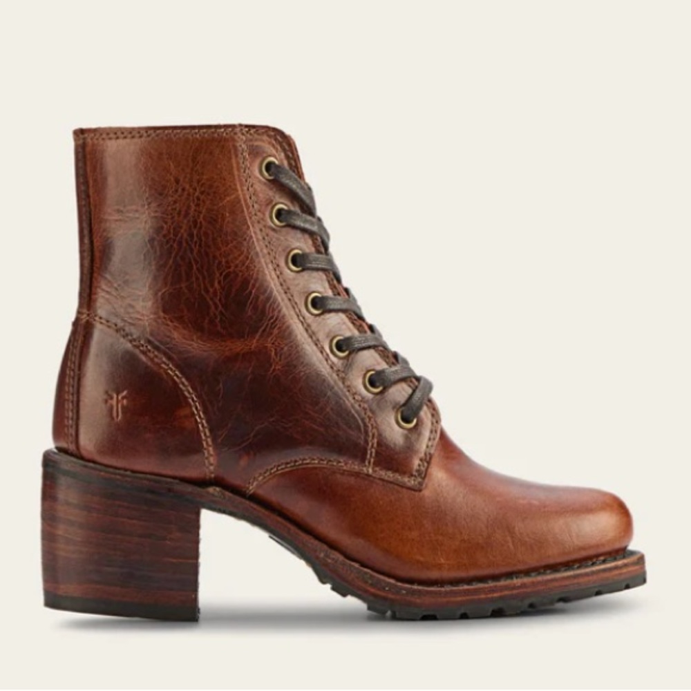 Frye Sabrina 6G Lace-Up, Size 6.5